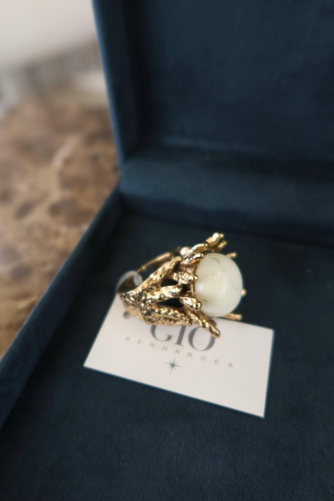 WHITE FLOWER RING