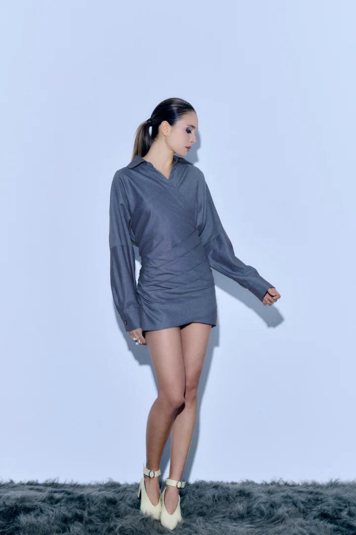 Abito kimono drappeggiato in denim blu