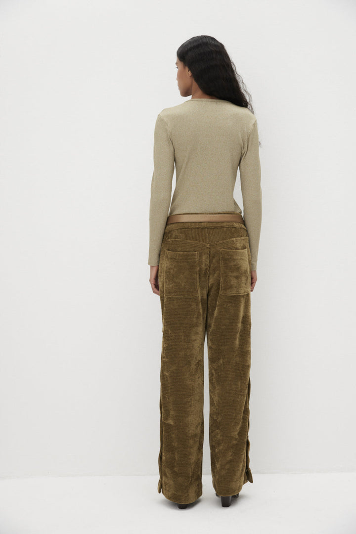 Melanie V-Neck Ribbed Long Sleeve Tee