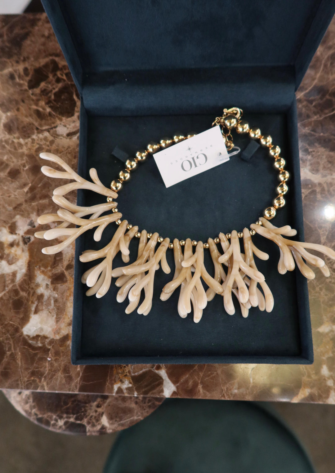 OFF WHITE CORAL NECKLACE