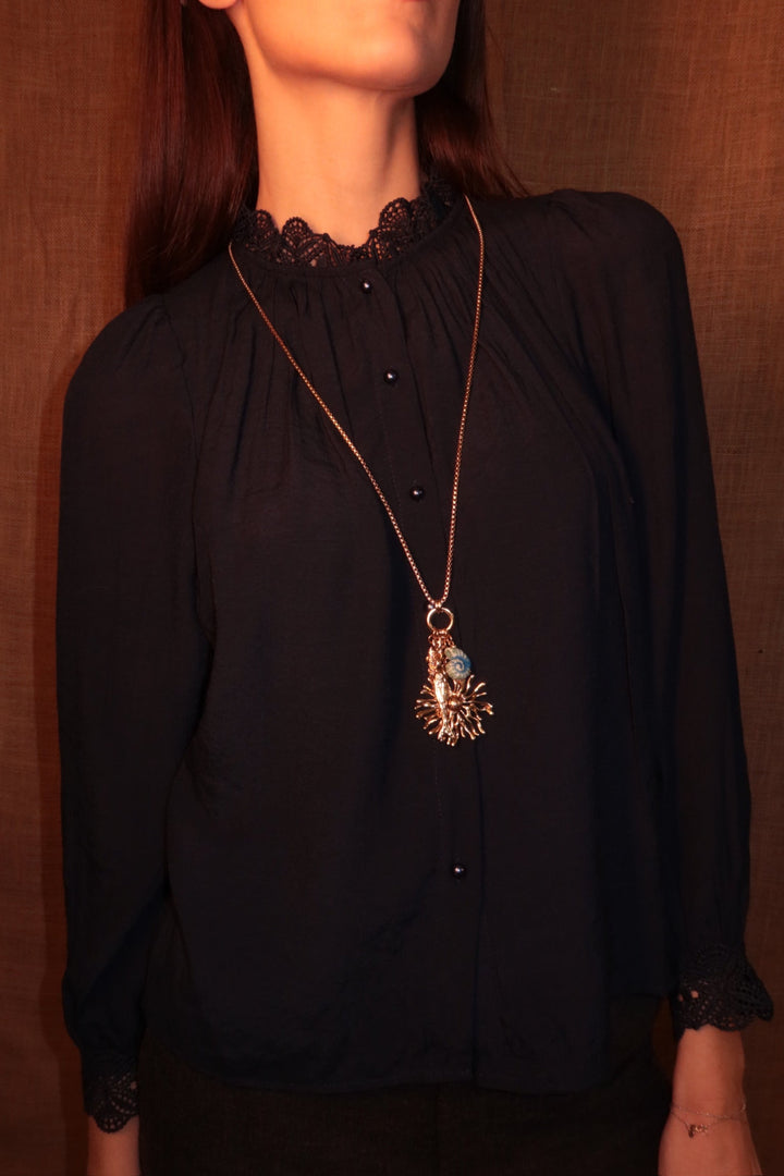 Collana lunga con pesce