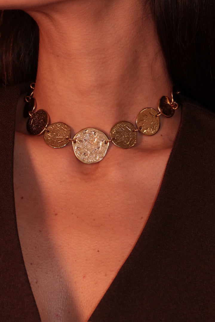 Collana girocollo con monete