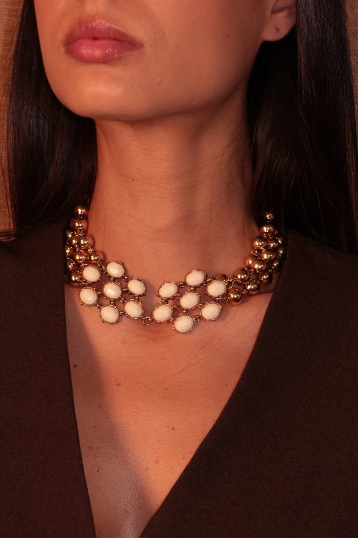 White Elegance Choker