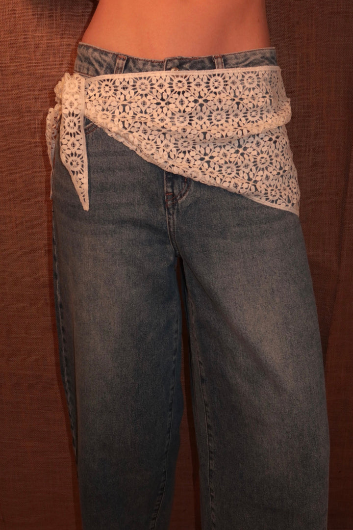 Petal Lace Foulard
