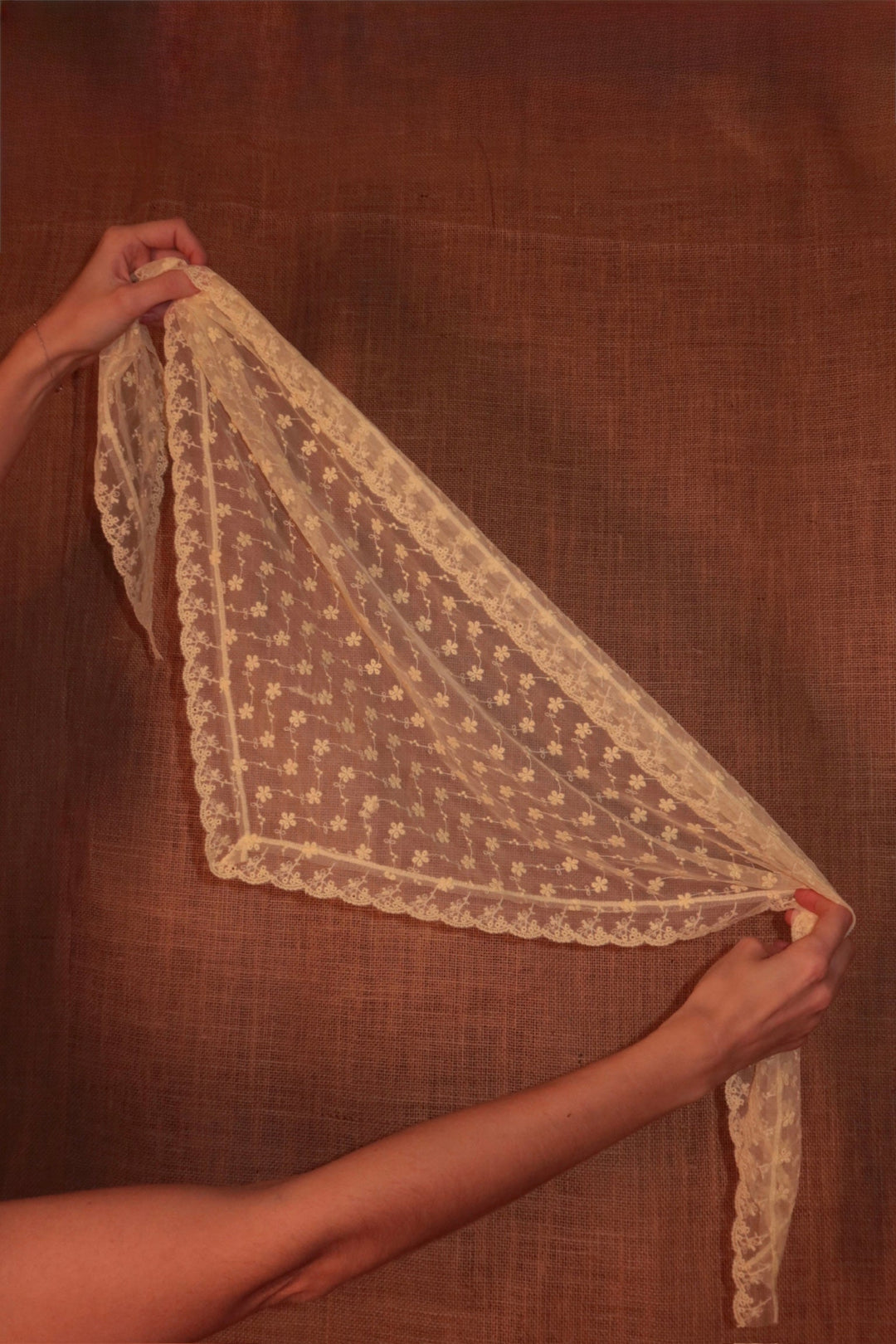 Petal Lace Veil Soft Yellow