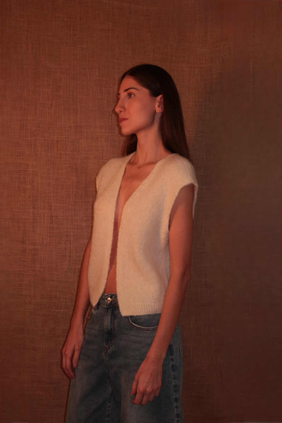 Alma Knit Vest Cream