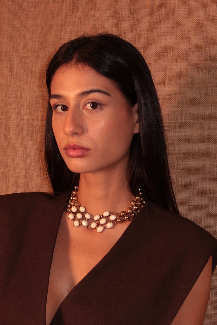 White Elegance Choker