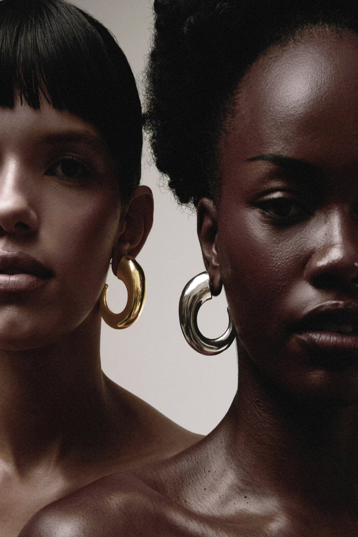 Silver Fuuly Hoop Earrings