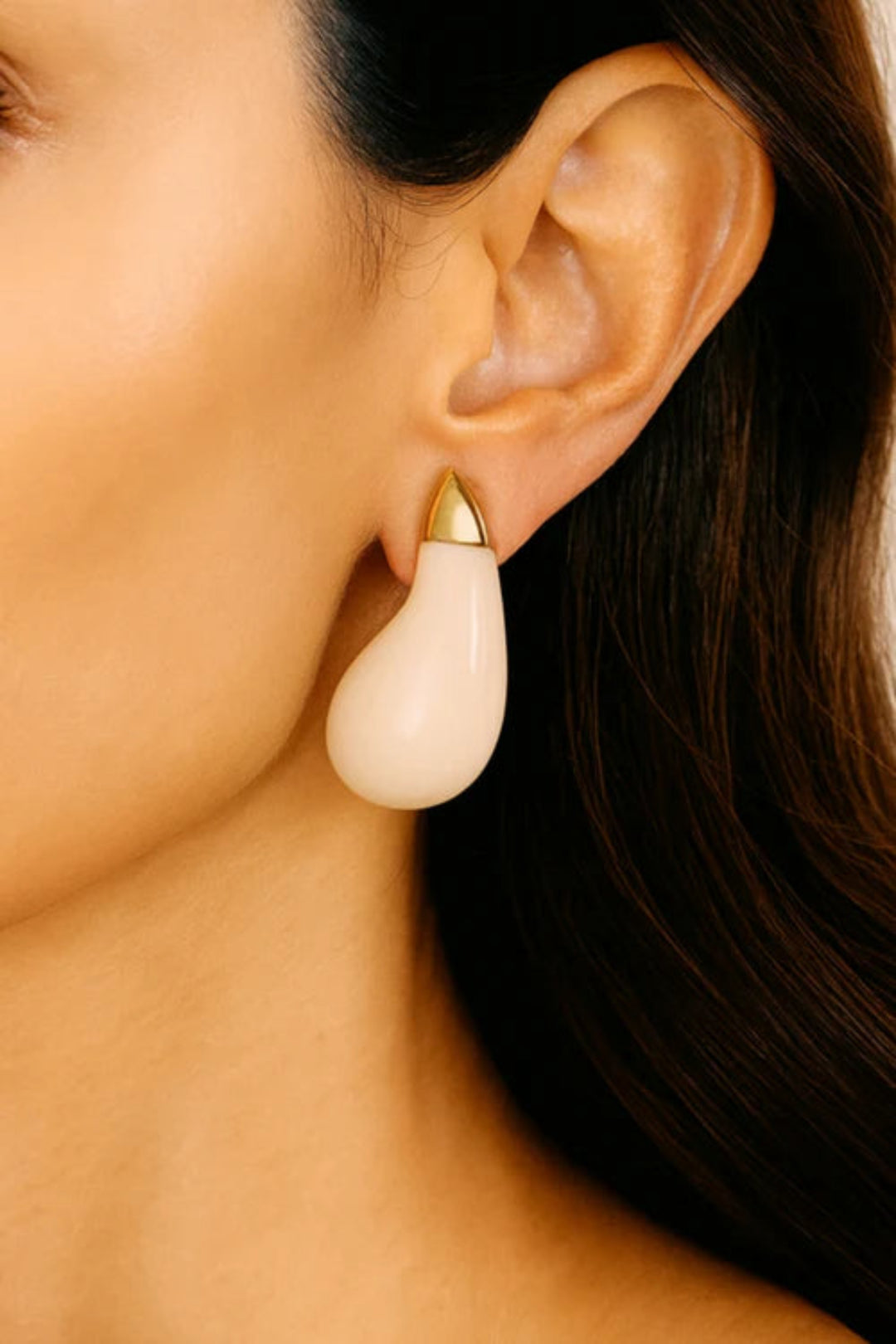 Off-White Resin Teardrop Earrings – Gold-Plated