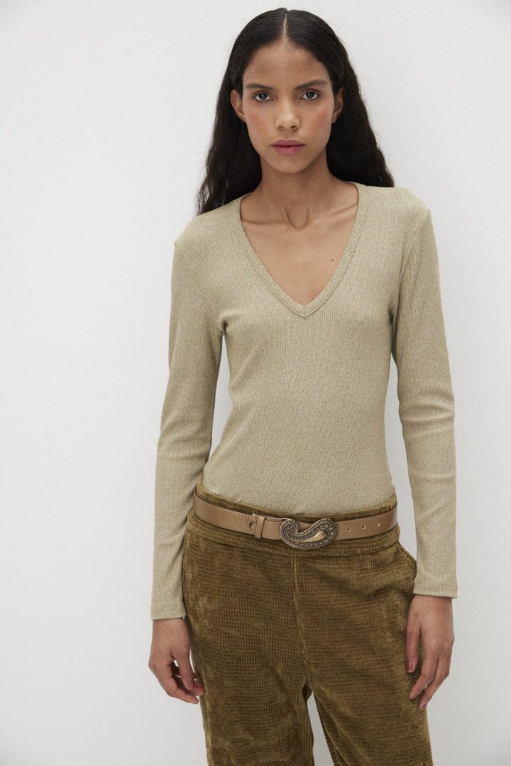 Melanie V-Neck Ribbed Long Sleeve Tee