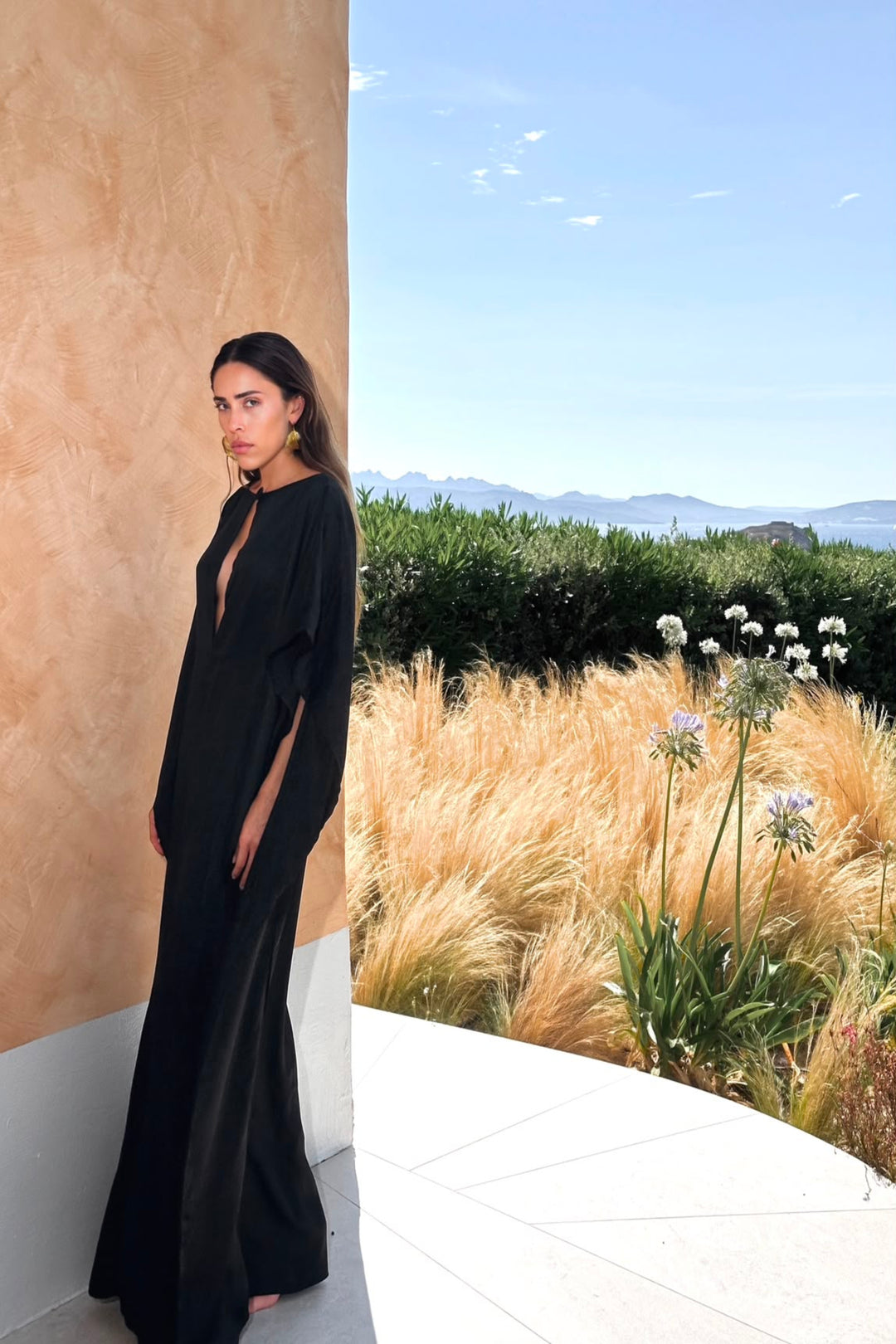 Petra Kaftan Black