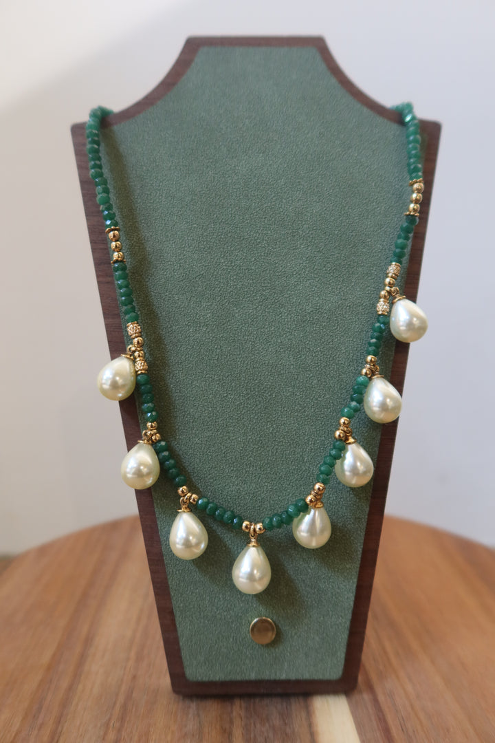 Green Necklace with Drops